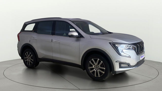Second-hand 2023 Mahindra XUV700 AX7 AT Luxury Pack BSVI for sale in Navi Mumbai