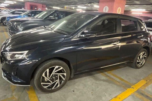 Second-hand 2025 Hyundai i20 Asta for sale in Tiruvallur