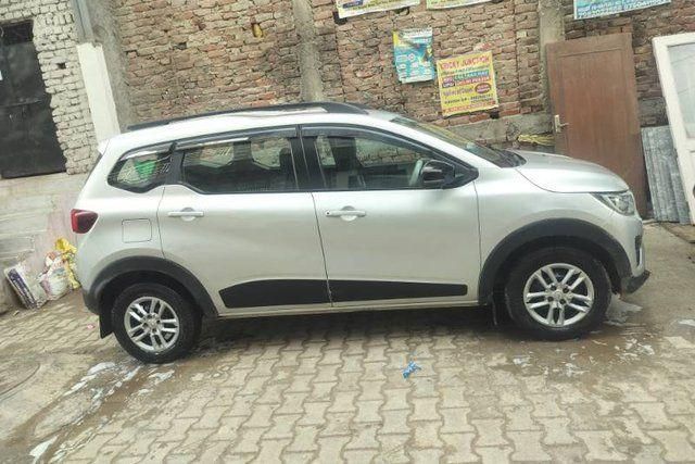 Second-hand 2023 Renault Triber RXT BSVI for sale in Faridabad
