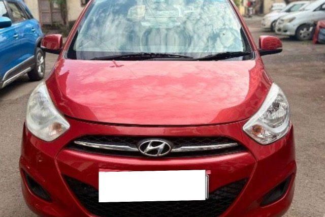 Second-hand 2011 Hyundai i10 Magna for sale in Pune