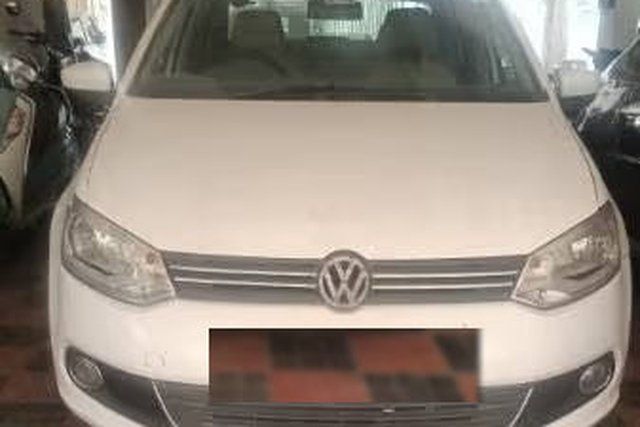 Volkswagen Vento Petrol Highline AT Second-hand 2012 Volkswagen Vento Petrol Highline AT for sale in Hyderabad