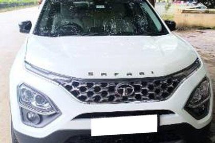 2 Used Tata Safari
