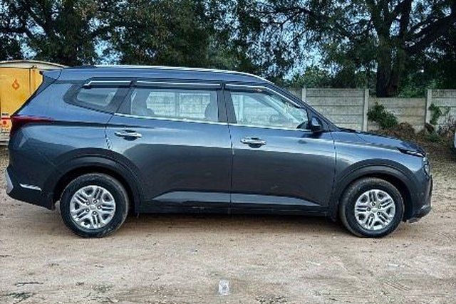 Kia Carens Premium Second-hand 2023 Kia Carens Premium for sale in Ranga reddy