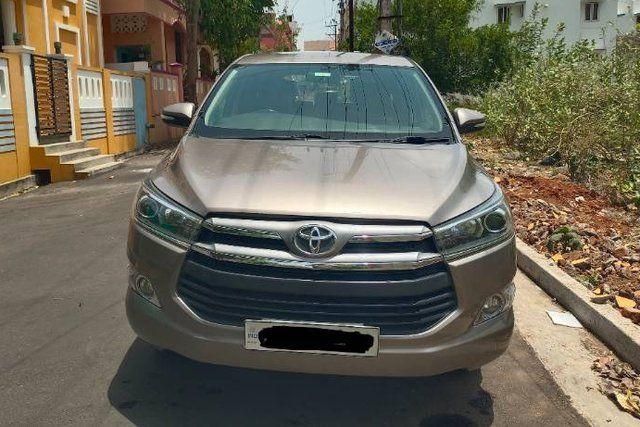 Toyota Innova Crysta 2.4 VX MT BSIV Second-hand 2017 Toyota Innova Crysta 2.4 VX MT BSIV for sale in Pondicherry