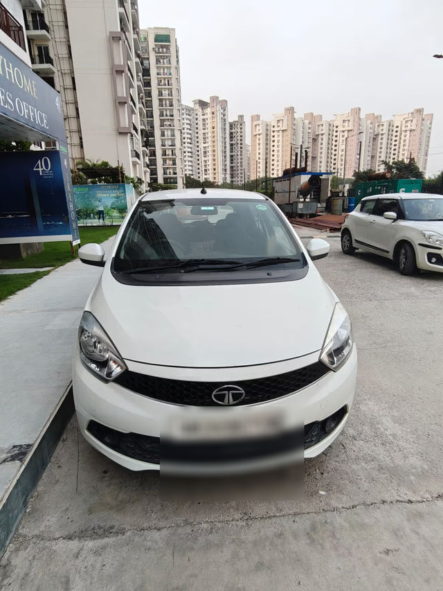 Second-hand 2017 Tata Tiago 1.2 Revotron XB for sale in Noida
