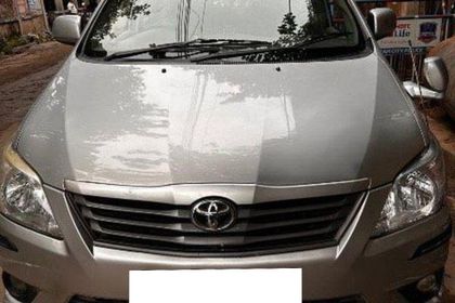 Used 2.5 G (Diesel) 7 Seater