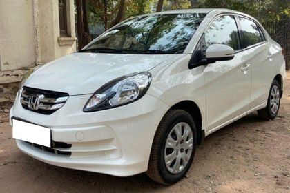 52 Used Honda Amaze in Ahmedabad
