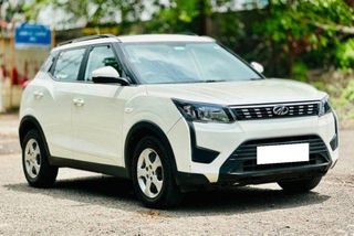 Used Mahindra XUV300 W6 AMT Sunroof BSVI
