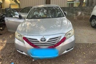 Used Toyota Camry Hybrid