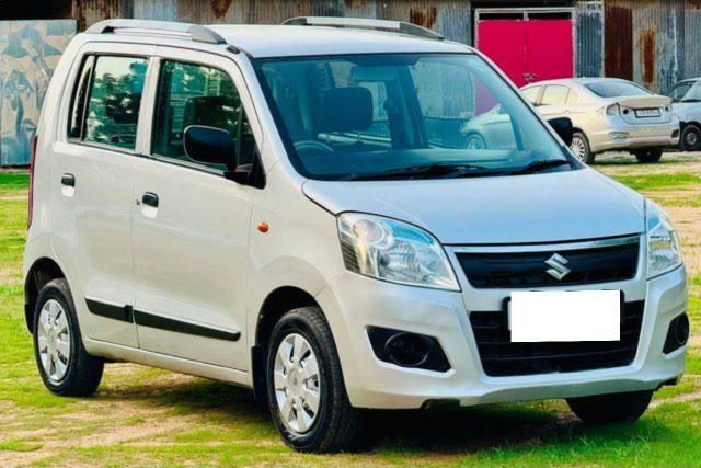 Maruti Suzuki Wagon R LXI CNG Second-hand 2013 Maruti Suzuki Wagon R LXI CNG for sale in Ahmedabad