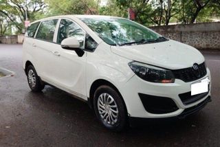 Used Mahindra Marazzo M4