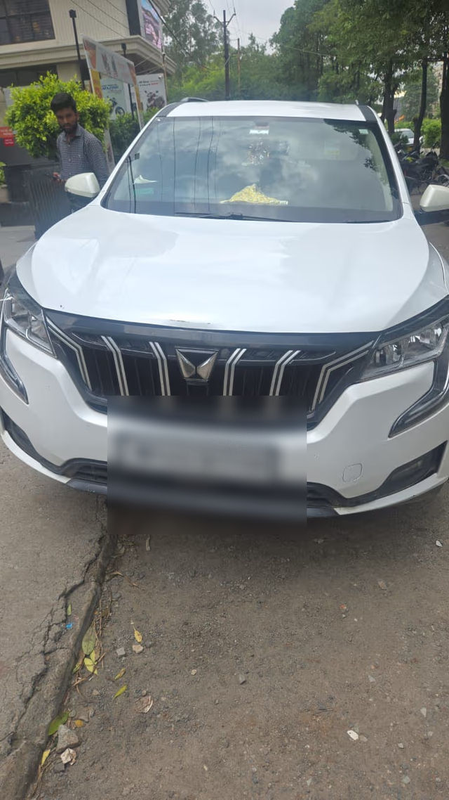 Mahindra XUV700 AX3 Diesel BSVI Second-hand 2022 Mahindra XUV700 AX3 Diesel BSVI for sale in Indore