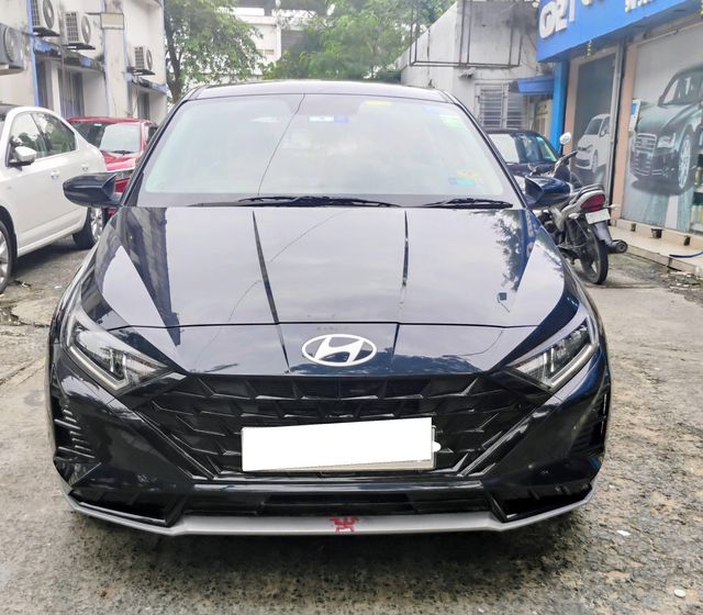 Hyundai i20 Asta Second-hand 2023 Hyundai i20 Asta for sale in Kolkata