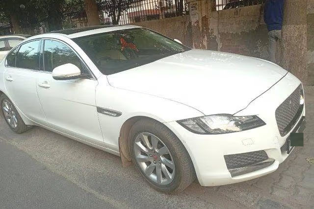 Second-hand 2018 Jaguar XF 2.0 Diesel Prestige for sale in New Delhi
