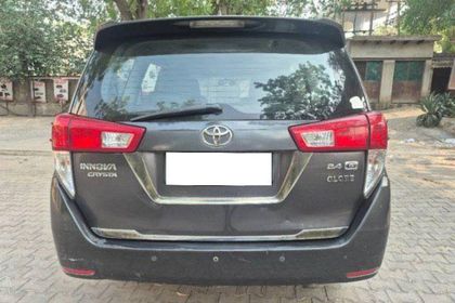 40 Used Toyota Innova Crysta in Faridabad