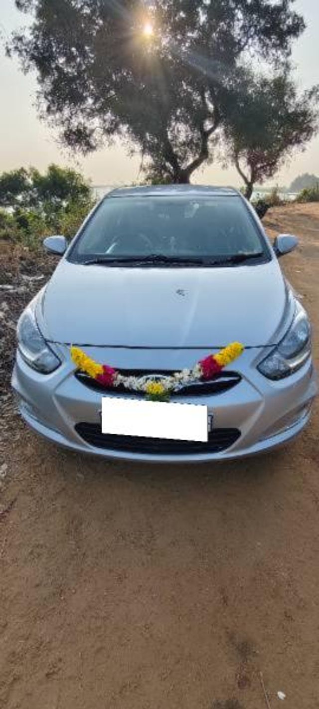 Hyundai Verna 1.6 SX Second-hand 2011 Hyundai Verna 1.6 SX for sale in Tirunelveli