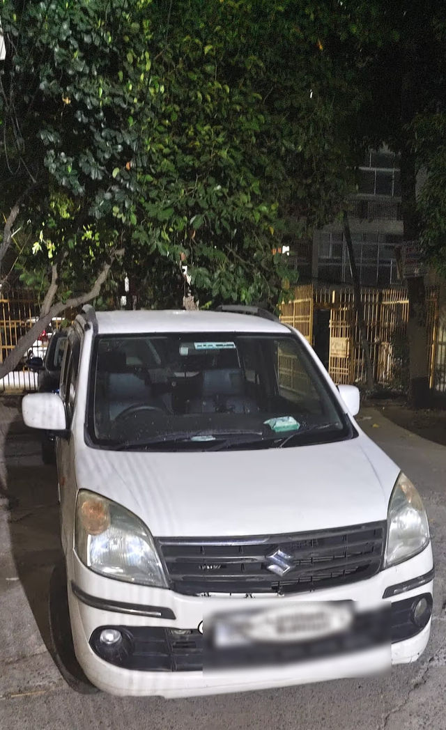 Second-hand 2011 Maruti Suzuki Wagon R LX BS IV for sale in New Delhi