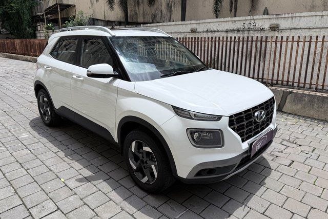 Hyundai Venue SX Turbo Second-hand 2020 Hyundai Venue SX Turbo for sale in Thane