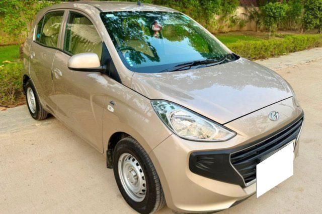 Second-hand 2019 Hyundai Santro Magna AMT BSIV for sale in New Delhi