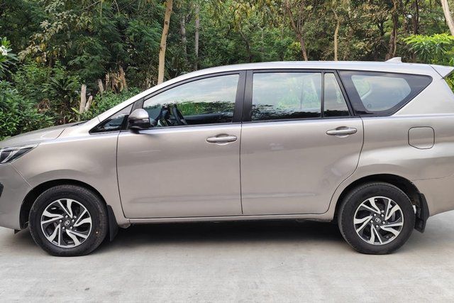 Toyota Innova Crysta 2.4 GX 7 STR AT Second-hand 2022 Toyota Innova Crysta 2.4 GX 7 STR AT for sale in New Delhi