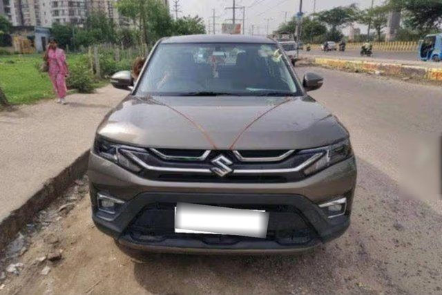 Maruti Suzuki Brezza Lxi Second-hand 2024 Maruti Suzuki Brezza Lxi for sale in Ghaziabad
