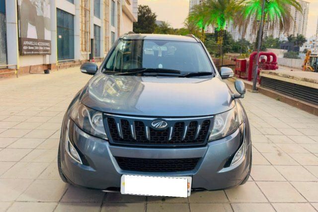 Mahindra XUV500 W6 2WD Second-hand 2016 Mahindra XUV500 W6 2WD for sale in Bangalore