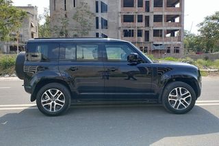 Used Land Rover Defender 2.0 l Petrol 110 X-Dynamic HSE