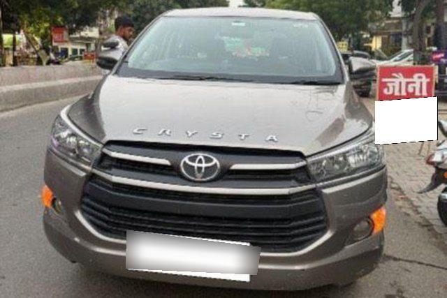 Toyota Innova Crysta 2.4 G MT BSIV Second-hand 2018 Toyota Innova Crysta 2.4 G MT BSIV for sale in New Delhi