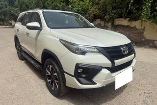 Used Toyota Fortuner TRD Sportivo 2.8 2WD AT