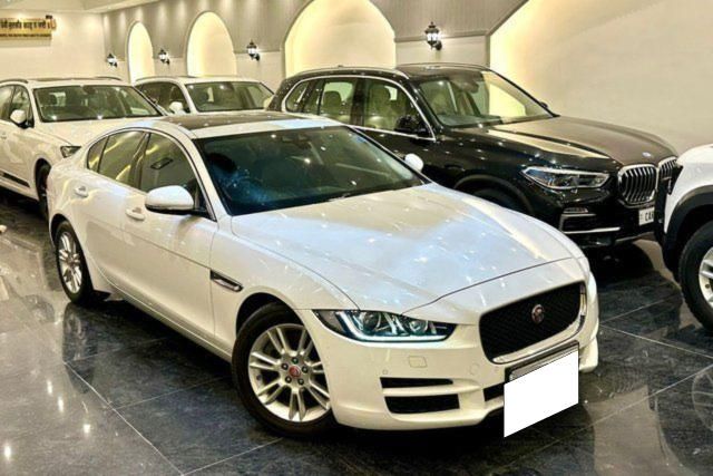 Jaguar XF 2.0 Diesel Prestige Second-hand 2017 Jaguar XF 2.0 Diesel Prestige for sale in New Delhi