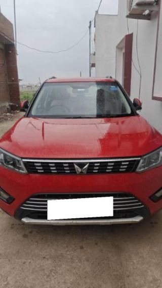 Used Mahindra XUV300 W8