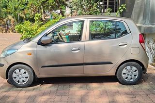 9 Used Hyundai i10 in Vadodara