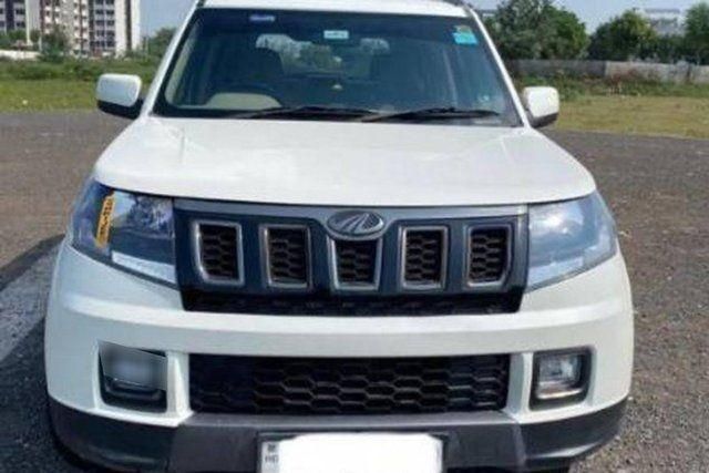 Mahindra TUV 300 T10 BSIV Second-hand 2019 Mahindra TUV 300 T10 BSIV for sale in Kalol