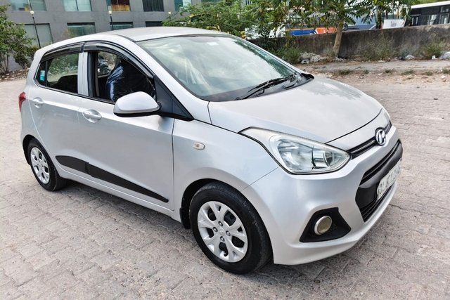 Hyundai Grand i10 Magna CNG Second-hand 2016 Hyundai Grand i10 Magna CNG for sale in New Delhi