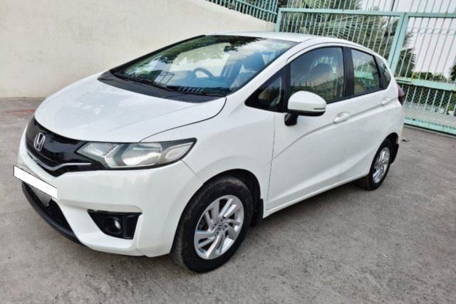 Honda Jazz 1.2 V AT i VTEC Second-hand 2015 Honda Jazz 1.2 V AT i VTEC for sale in New Delhi