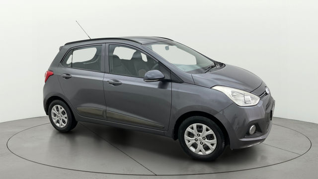 Hyundai Grand i10 Sportz Second-hand 2015 Hyundai Grand i10 Sportz for sale in Bangalore