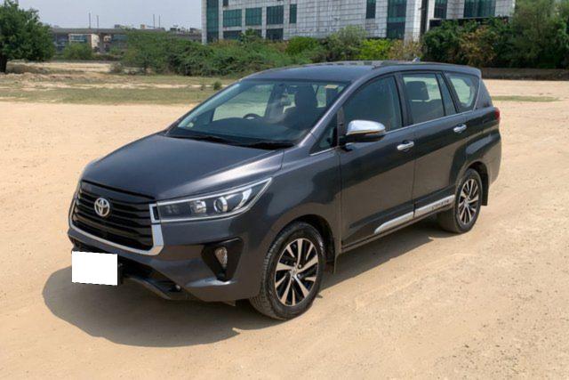 Toyota Innova Crysta ZX 7-Seater On Road Price (Diesel), Features