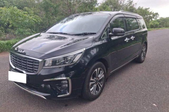 Kia Carnival Limousine Plus Second-hand 2022 Kia Carnival Limousine Plus for sale in Goa
