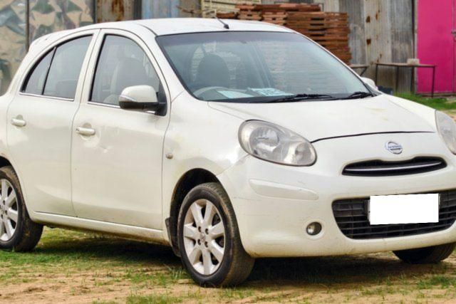 Nissan Micra Diesel XV Premium Second-hand 2013 Nissan Micra Diesel XV Premium for sale in Ahmedabad