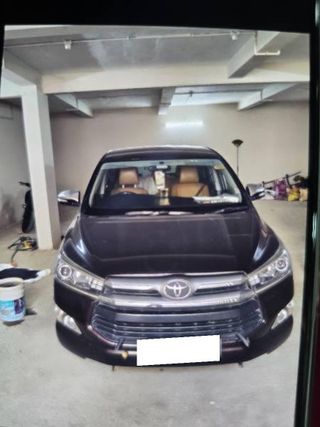 Used Toyota Innova Crysta 2.4 VX MT BSIV