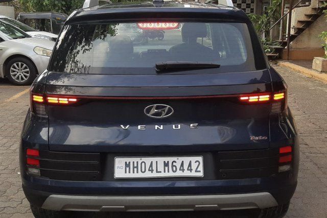 Hyundai Venue S Opt Turbo DCT Second-hand 2023 Hyundai Venue S Opt Turbo DCT for sale in Mumbai