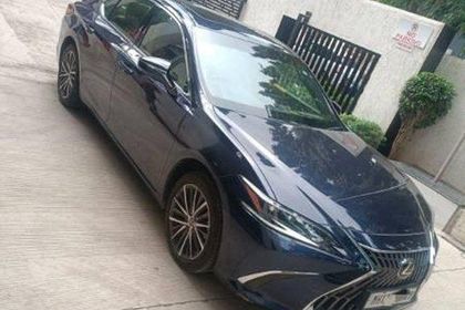 Used 300h Luxury