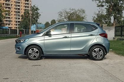 Tata Tiago EV XZ Plus Tech LUX LR