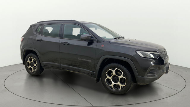 Jeep Compass 2.0 Anniversary Edition 4X4 AT 2021-2022 Second-hand 2022 Jeep Compass 2.0 Anniversary Edition 4X4 AT 2021-2022 for sale in Ahmedabad