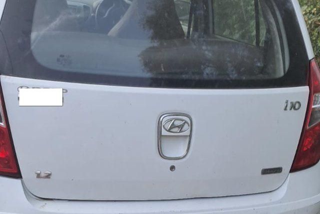 Hyundai i10 Magna Second-hand 2011 Hyundai i10 Magna for sale in Sri Madhopur