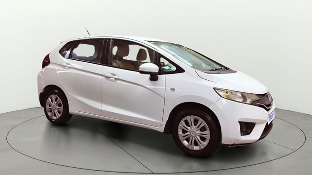 Honda Jazz 1.2 SV i VTEC Second-hand 2016 Honda Jazz 1.2 SV i VTEC for sale in Surat