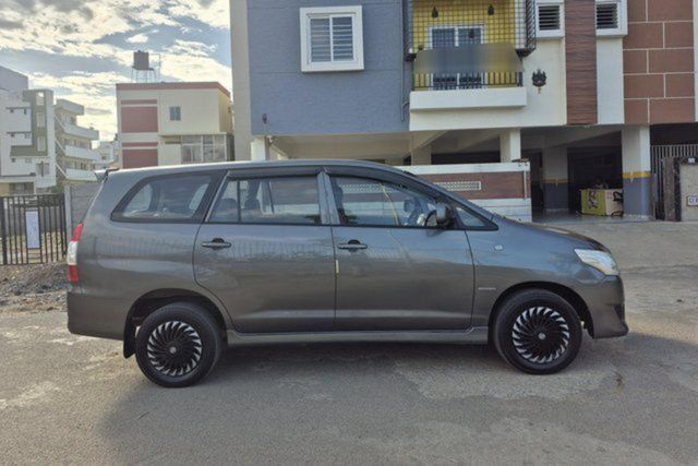Toyota Innova 2.5 G (Diesel) 7 Seater Second-hand 2013 Toyota Innova 2.5 G (Diesel) 7 Seater for sale in Bangalore