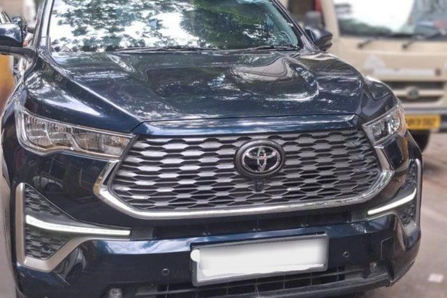 Second-hand 2023 Toyota Innova Hycross ZX(O) Hybrid BSVI for sale in Mumbai