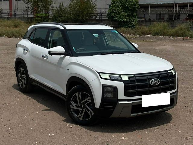 Second-hand 2024 Hyundai Creta SX (O) iVT for sale in New Delhi