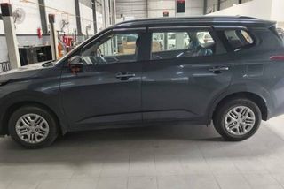 Used Kia Carens Prestige Opt